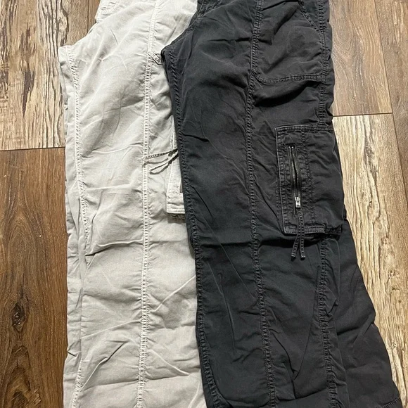 Women’s Cargo Pants - Beige , Gray, and Green - Picture 4 of 9